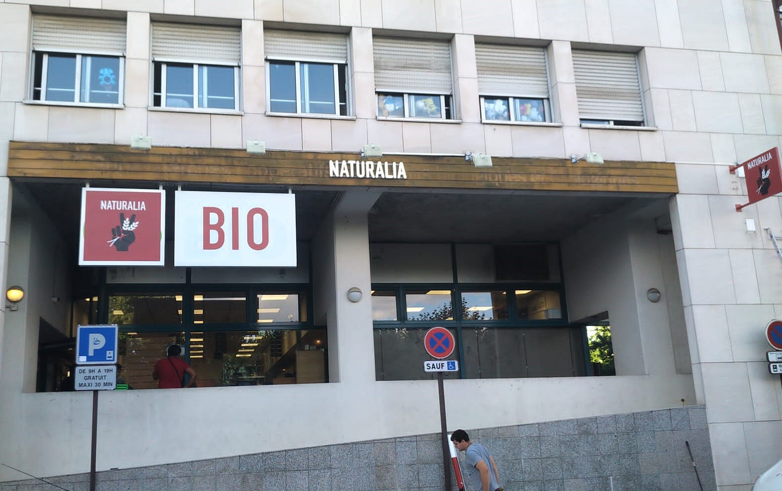 Les franchisés Naturalia reprendront des magasins, preuve d'un marché du bio en décroissance