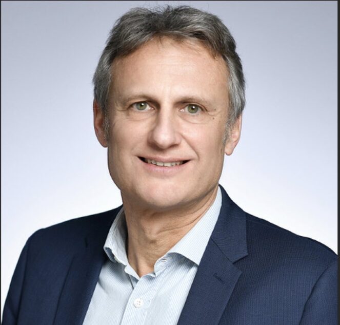 Nouveau directeur général chez Mr.Bricolage Nouveau directeur général chez Mr.Bricolage