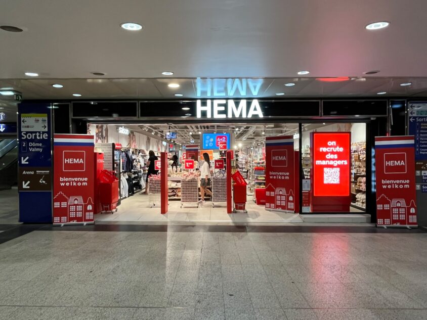 Hema agrandit son magasin de La Défense