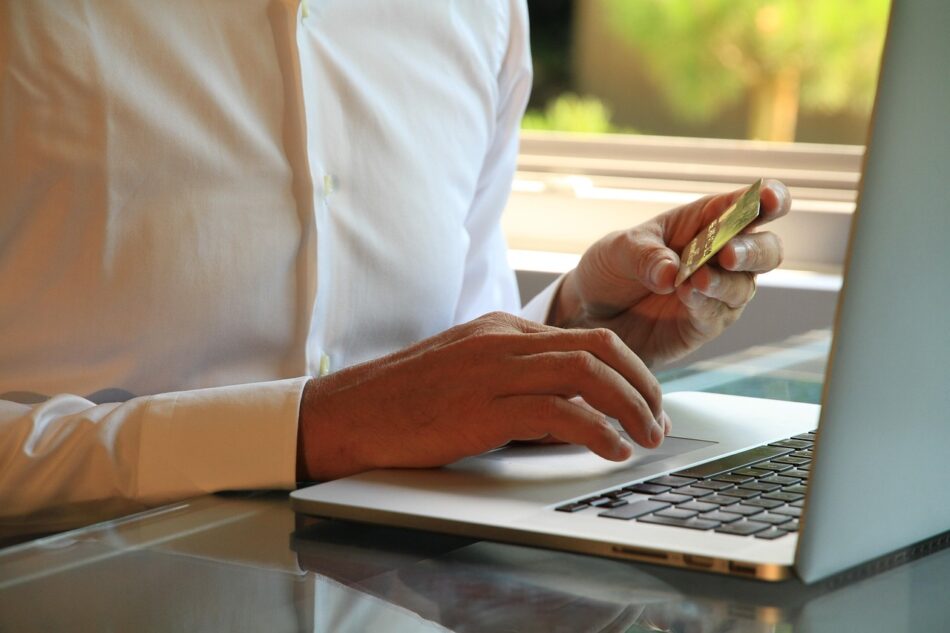 Le e-commerce poursuit son irrésistible ascension en 2024
