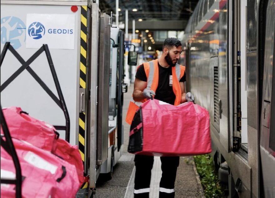 Amazon prend le TGV pour transporter ses colis