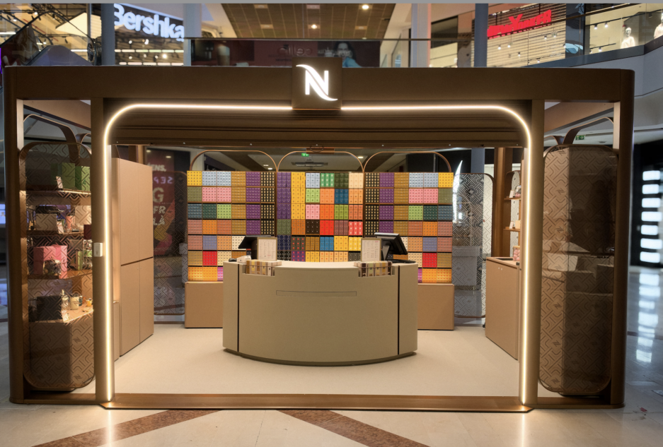 Nespresso accélère le déploiement de ses boutiques compactes en Île-de-France