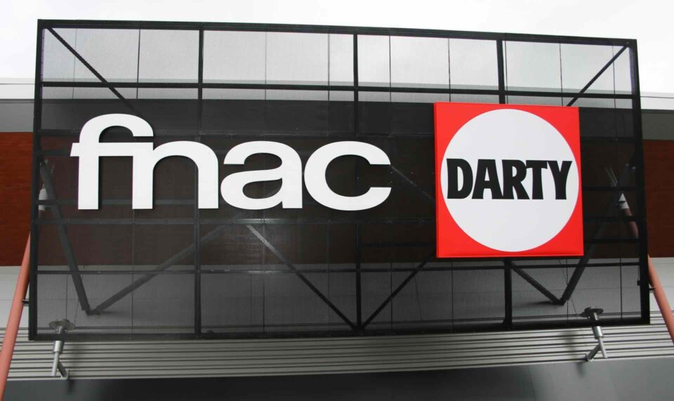 OPA sur Fnac Darty par Daniel Kretinsky
