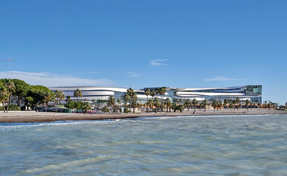 Altarea Commerce : Créateur du commerce de demain Altarea Commerce : Créateur du commerce de demain