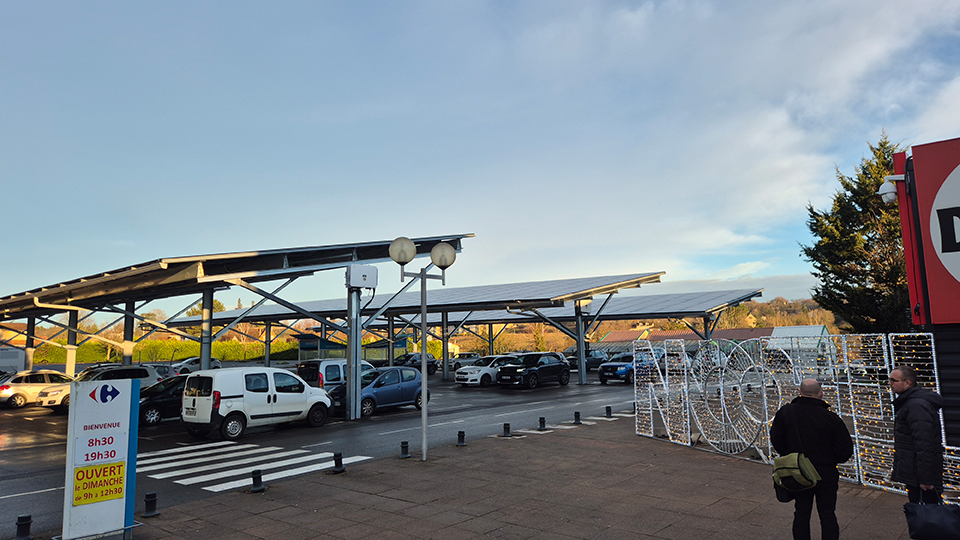 Sur le terrain : Panneaux solaires chez un franchisé Carrefour