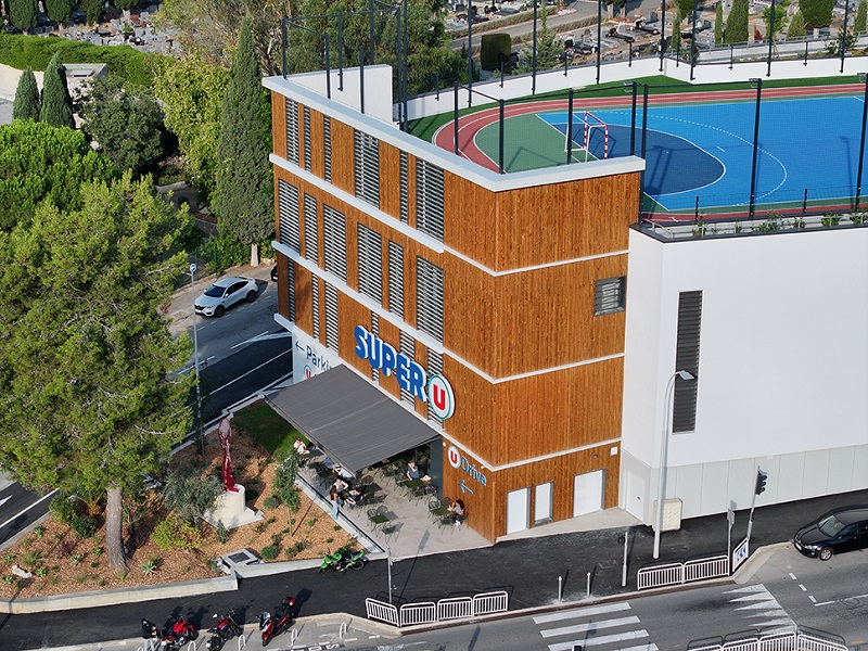 Super U de Caucade : Un terrain de jeu bien maîtrisé Super U de Caucade : Un terrain de jeu bien maîtrisé